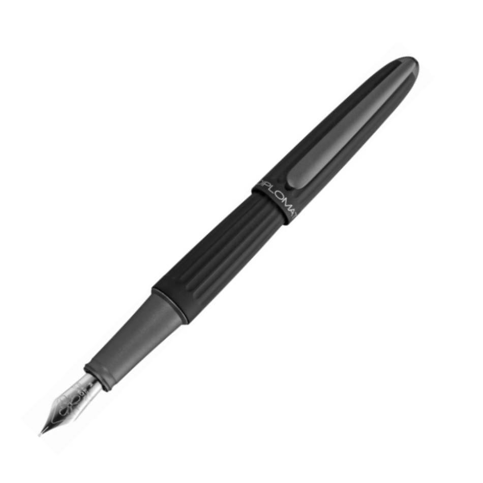 Diplomat Aero Fountain Pen - Black