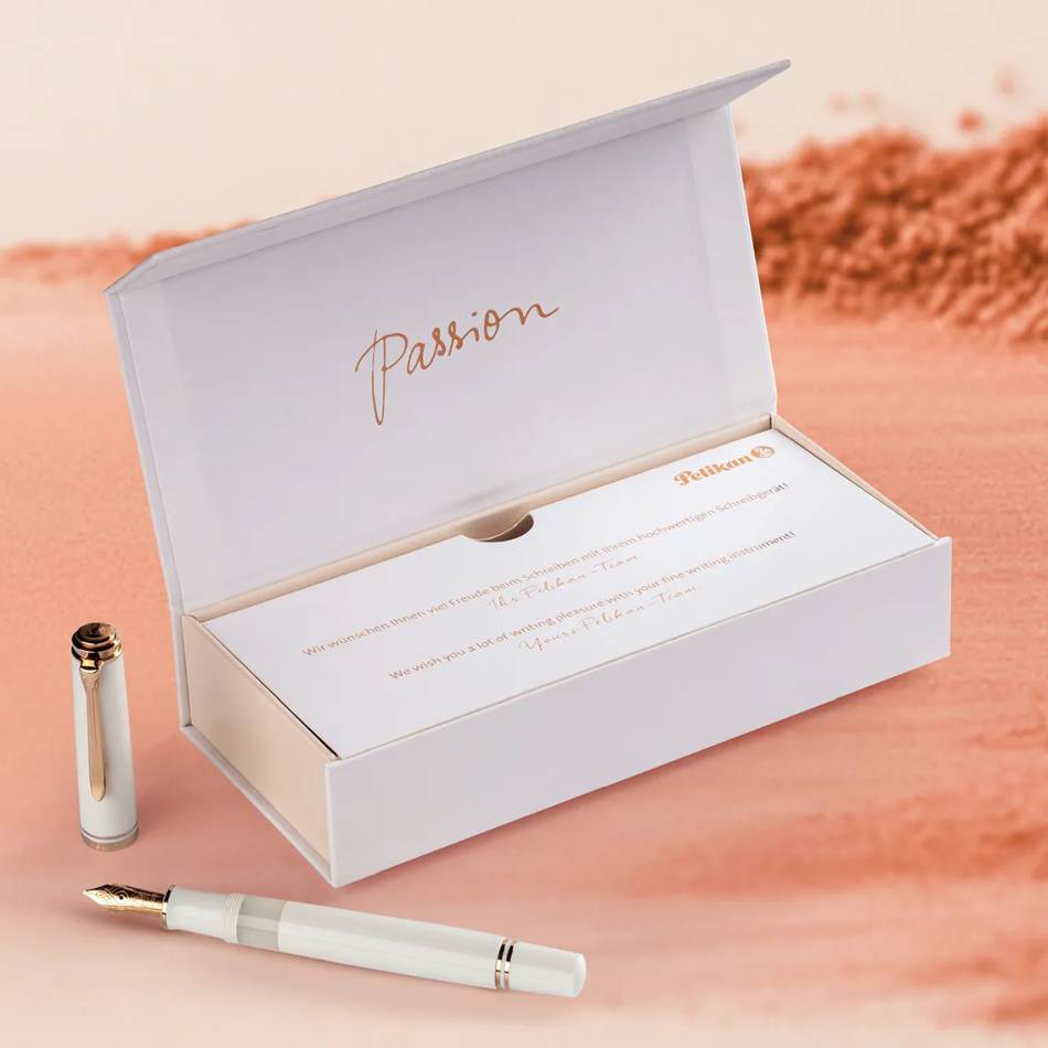 Pelikan Souveran M600 Fountain Pen Special Edition - White & Rose Gold